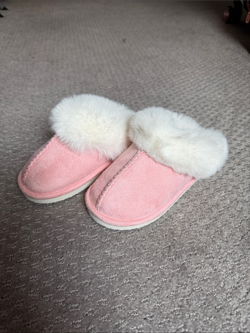 •CROWN VINTAGE• Pink Suede Faux-Fur Clog Slippers for Kids
